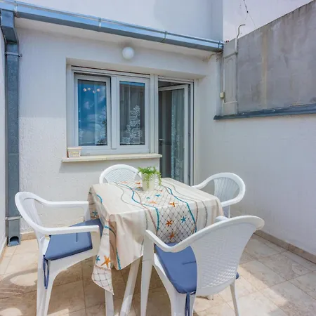 Appartement David - Hr-04357-01 By Interhome *